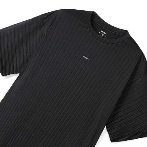 Satisfy AuraLite Pleated T-Shirt Black 11043-00001 degliuberti 5