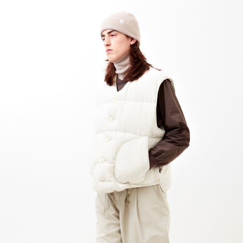 Nanamica Down Vest Ecru SUAF291E Degli Uberti