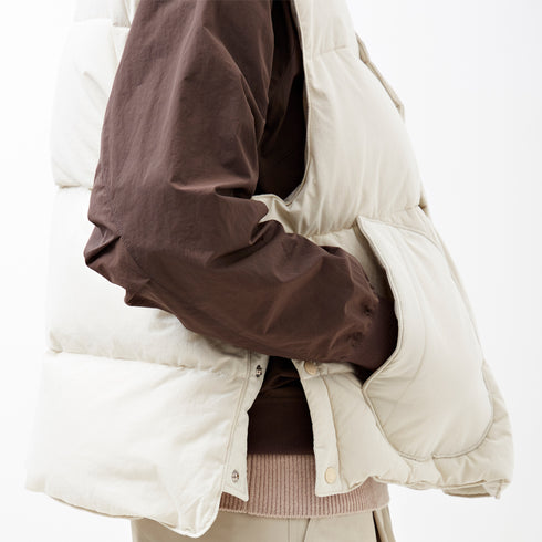 Nanamica Down Vest Ecru SUAF291E Degli Uberti