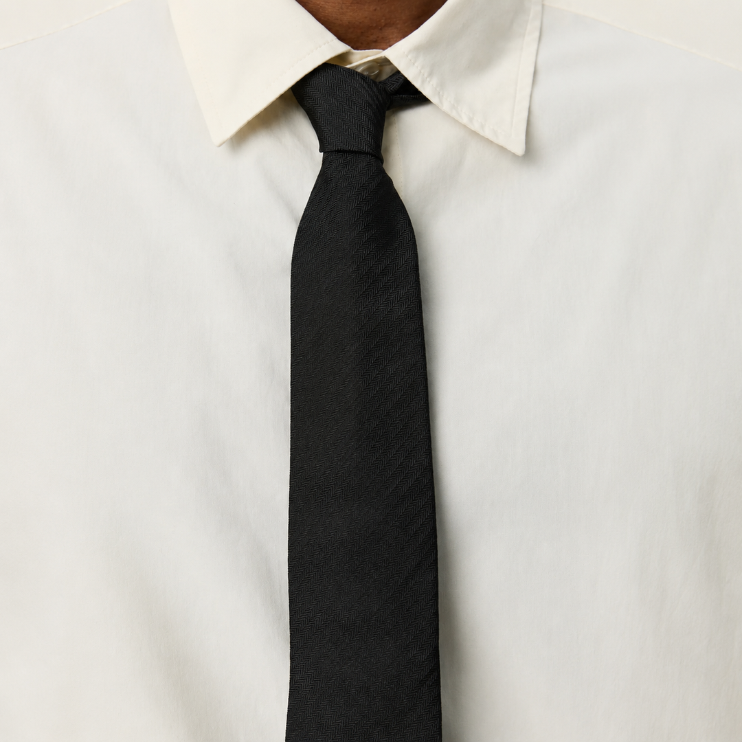 Banquet Tie Black Herringbone detail